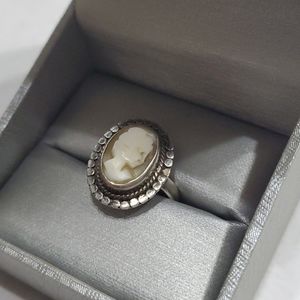 Vintage Silver Cameo Ring